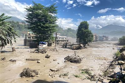 नेपाल त्रासदी: अमेरिका ने बढ़ाया मदद का हाथ, पांच लाख डॉलर की आपात सहायता और डिजास्टर एडवाइजर भेजा