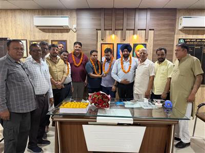ਬਾਸਮਤੀ ਰਾਈਸ ਮਿਲਰਜ਼ ਐਸੋਸੀਏਸ਼ਨ ਸੁਨਾਮ ਵੱਲੋਂ ਮੁਕੇਸ਼ ਜੁਨੇਜਾ ਨੂੰ ਮੁੜ ਚੇਅਰਮੈਨ ਨਿਯੁਕਤ ਹੋਣ ’ਤੇ ਵਧਾਈ