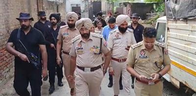 अमृतसर: नशे के खिलाफ पुलिस की बड़ी कार्रवाई, 150 जवानों के साथ टीमों ने मारे छापे, 10 संदिग्ध हिरासत में