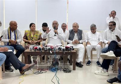 मॉनसून सत्र में सरकार ने सफाई और कौशल कर्मियों के मुद्दे पर सदन में झूठ बोलाः भूपेंद्र हुड्डा