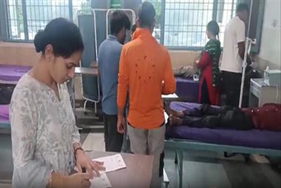 हरियाणा: सोनीपत के खरखौदा में केएमपी एक्सप्रेसवे ट्रक से टकराई इको कार, तीन लोगों की मौत