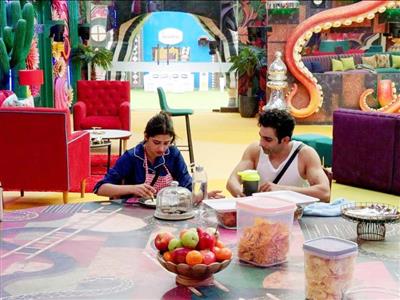 बिग बॉस 20: लव गिल का बॉडी शेमिंग को लेकर छलका दर्द, बोलीं-'वजन घटाया तो लोगों ने कहा- बहुत पतली लग रही हो'