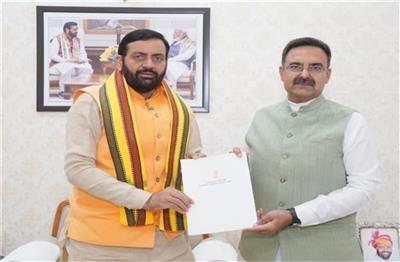 विस अध्यक्ष हरविन्द्र कल्याण ने की मुख्यमंत्री सैनी से मुलाकात, संविधान पखवाड़े के आयोजन को लेकर की विस्तार से चर्चा