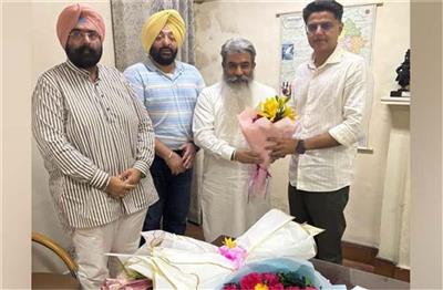 सचिन पायलट से मिले भारत भूषण आशु, पंजाब कांग्रेस की मजबूती को लेकर हुई अहम चर्चा