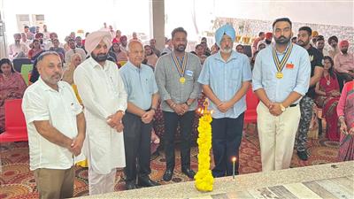 ਰੋਟਰੀ ਕਲੱਬ ਖਰੜ ਹੈਰੀਟੇਜ ਵੱਲੋਂ ਅਧਿਆਪਕ ਦਿਵਸ ਮੌਕੇ 42 ਅਧਿਆਪਕਾਂ ਨੂੰ ‘ਨੇਸ਼ਨ ਬਿਲਡਰ ਐਵਾਰਡ’ ਨਾਲ ਸਨਮਾਨਿਤ ਕੀਤਾ ਗਿਆ