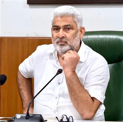 बाहर के राज्यों से धान का एक भी दाना पंजाब की मंडियों में नहीं आने दिया जाए: लाल चंद कटारूचक्क के डी.एफ.एस.सीज़. को निर्देश