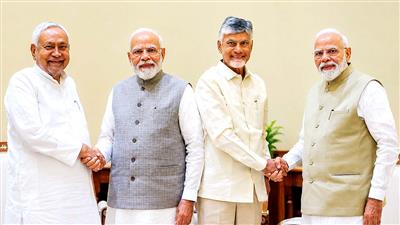 PM मोदी के जन्मदिन पर शुभकामनाओं की बौछार, चंद्रबाबू नायडू, नीतीश कुमार समेत कई नेताओं ने दी बधाई