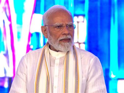 पीएम मोदी के 76वें जन्मदिन पर सेलेब्स ने दी बधाई, अनूप जलोटा बोले-परमानेंट पीएम बने रहें