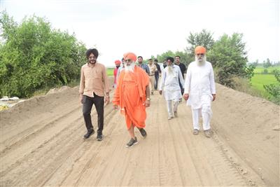 धुस्सी बांध पर बनने वाली सड़क के पहले चरण का काम अक्तूबर तक पूरा करने के निर्देश