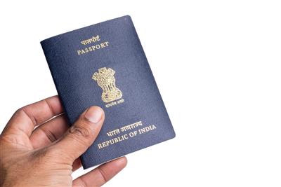 पासपोर्ट पर नया नियम लागू : 15 साल से कम उम्र के बच्चों का पासपोर्ट अब 5 साल तक रहेगा वैध