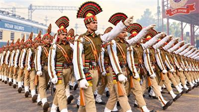 आरपीएफ स्थापना दिवस पर गडकरी, योगी समेत कई नेताओं ने दीं शुभकामनाएं