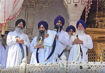 अकाल तख्त साहिब का बड़ा फैसला, SGPC के 2 सदस्य पंथ से किए निष्कासित