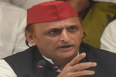 आउटसोर्सिंग को लेकर अखिलेश ने भाजपा पर लगाया आरोप, बोले-सरकारी नौकरी होगी तो कमीशन नहीं ले पाएंगे