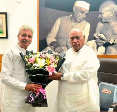 खड़गे से मिले राव नरेंद्र सिंह, हरियाणा कांग्रेस के आगामी रोडमैप पर हुई चर्चा