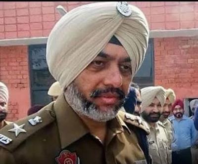 ਵੱਡੀ ਖ਼ਬਰ : ਸਾਬਕਾ AIG ਰਾਜਜੀਤ ਸਿੰਘ ਹੁੰਦਲ ਨੇ ਪੁਲਸ ਅੱਗੇ ਕੀਤਾ ਆਤਮ ਸਮਰਪਣ