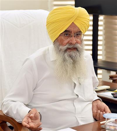 पराली के सुचारू प्रबंधन के लिए खरीदी 16 हज़ार से अधिक मशीनें; पंजाब के किसानों को 183 करोड़ रुपये की सब्सिडी जारी: गुरमीत सिंह खुड्डियां