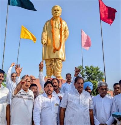 चौधरी देवीलाल की 113वीं जयंती पर प्रदेशभर में कार्यक्रम, शक्कर मंदोरी में प्रतिमा का होगा अनावरण