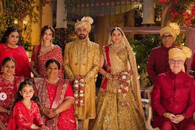 'ये प्रेम मोल लिया' के सेट से सौम्या टंडन ने शेयर कीं तस्वीरें, कहा-सेट पर बिताया हर पल यादगार