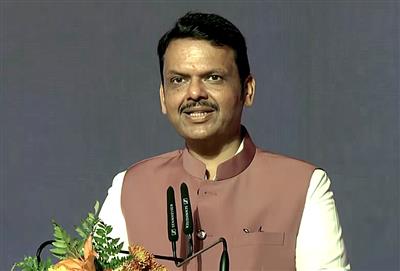 महाराष्ट्र के 265 तालुके सूखाग्रस्त घोषित, सीएम फडणवीस ने राहत उपायों का किया ऐलान