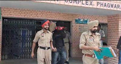 LPU ਮਾਮਲੇ 'ਚ ਨਵੀਂ ਅਪਡੇਟ! ਤਿੰਨ ਹੋਰ ਨੌਜਵਾਨ ਗ੍ਰਿਫ਼ਤਾਰ, ਯੂਨੀਵਰਸਿਟੀ ਦੇ ਨਿਕਲੇ ਵਿਦਿਆਰਥੀ