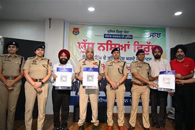 ऑपरेशन कवच’: विद्यार्थी-केंद्रित निवारक पुलिसिंग पहल का उद्देश्य ‘कनेक्ट, डिटेक्ट, प्रोटेक्ट’ के त्रि-स्तरीय मॉडल के माध्यम से साथियों के दबाव को सुरक्षा में बदलना