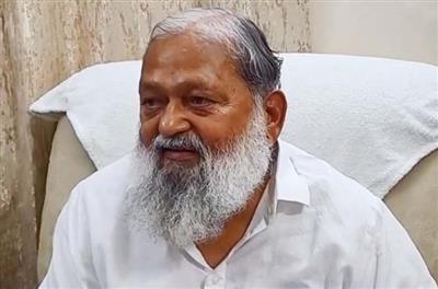 कांग्रेस चाहती है कि देश में अराजकता फैल जाए, देश की तरक्की रूक जाए : अनिल विज