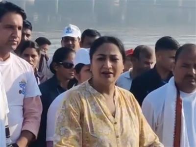 दिल्ली में ‘चलो यमुना’ के तहत सफाई अभियान, मुख्यमंत्री रेखा गुप्ता ने लोगों से की अपील