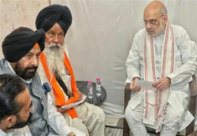 ਅਮਿਤ ਸ਼ਾਹ ਨੇ ਪਰਵਿੰਦਰ ਝੋਟਾ ਦੇ ਪਰਿਵਾਰ ਨਾਲ ਕੀਤੀ ਮੁਲਾਕਾਤ, ਇਨਸਾਫ਼ ਦਾ ਦਿੱਤਾ ਭਰੋਸਾ