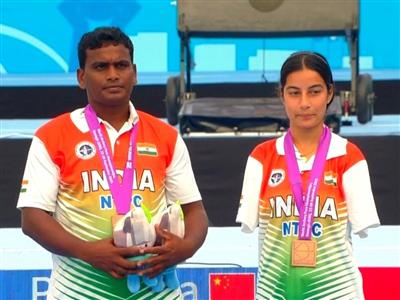 एशियन पैरा गेम्स: शीतल-तोमर ने कंपाउंड मिक्स्ड टीम में जीता गोल्ड