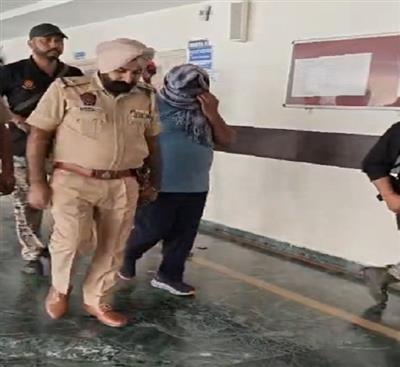 ਪਰਵਿੰਦਰ ਝੋਟੇ ਦਾ ਕਾਤਲ ਅਸ਼ਵਨੀ ਪਤਨੀ ਸਣੇ 5 ਦਿਨਾਂ ਦੇ ਪੁਲਸ ਰਿਮਾਂਡ 'ਤੇ, CBI ਨੇ ਪਾਈ ਸੀ ਗ੍ਰਿਫ਼ਤਾਰੀ