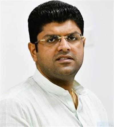 रेलवे के बाद पावर सेक्टर को भी निजी हाथों में सौंप रही भाजपा सरकार - दुष्यंत चौटाला