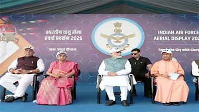 भारतीय वायुसेना के पराक्रम और शक्ति का प्रतीक है ‘विंग्स ओवर गंगा’: राजनाथ सिंह
