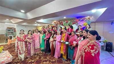 अहसास ग्रुप के प्री-करवाचौथ समारोह में महिलाओं ने बिखेरे हुनर के रंग